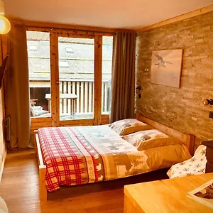 Le Gypaete Chamonix